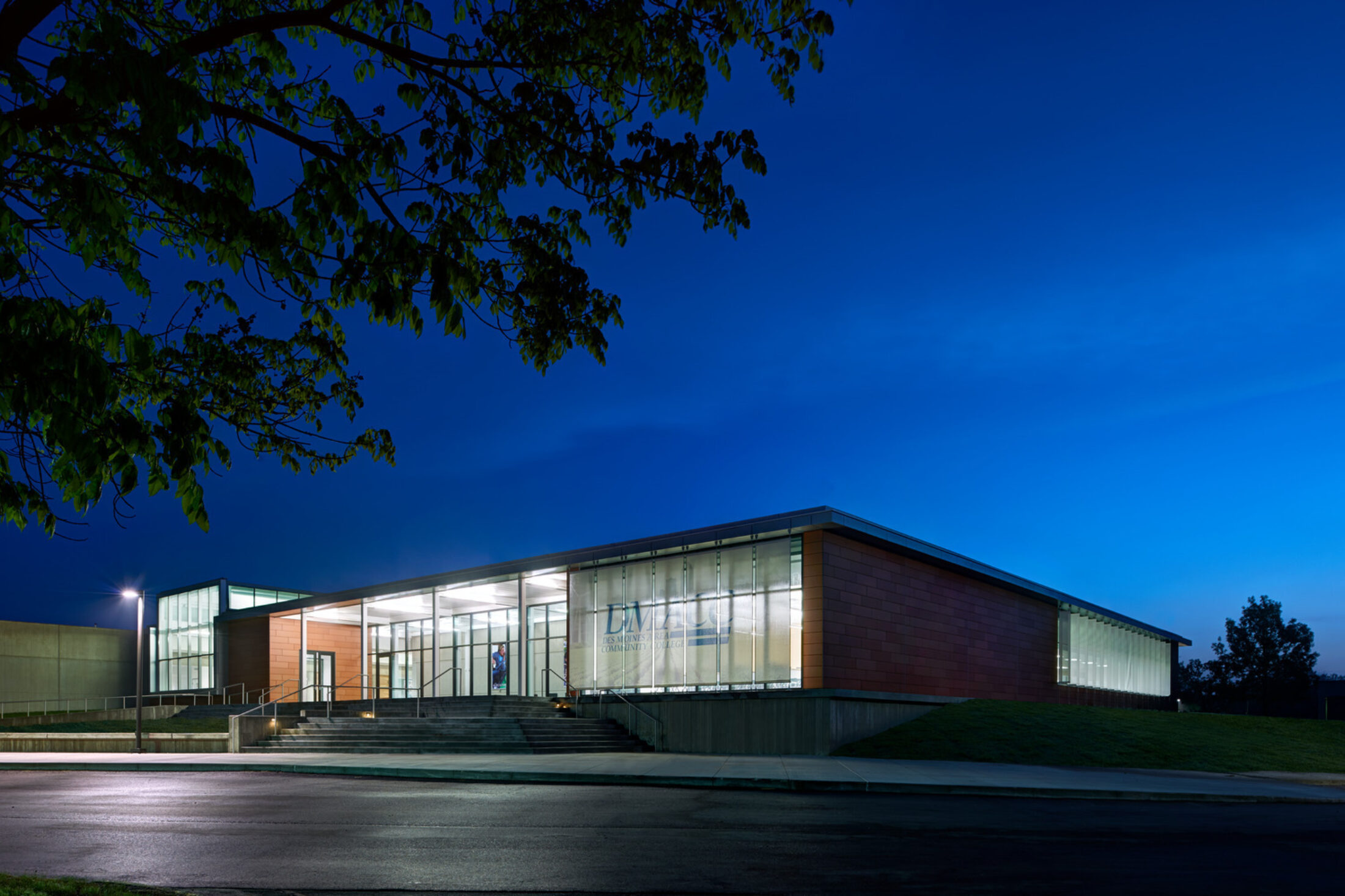 DESMACC Student Services Building INVISION Architecture